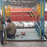 佛山起重機，吊機，龍門吊，貨梯