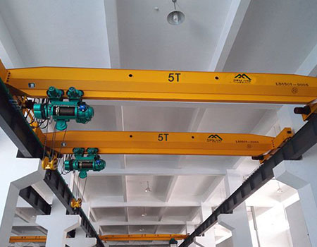 天津起重機(jī)-各種單梁起重機(jī)